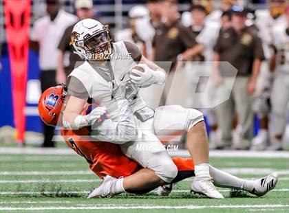 Thumbnail 3 in Hanna vs. Brandeis (UIL 6A Regional Playoff) photogallery.
