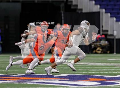 Thumbnail 3 in Hanna vs. Brandeis (UIL 6A Regional Playoff) photogallery.