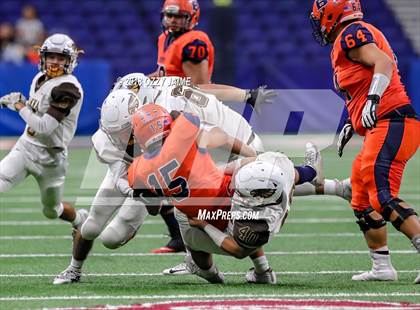 Thumbnail 3 in Hanna vs. Brandeis (UIL 6A Regional Playoff) photogallery.