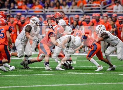 Thumbnail 2 in Hanna vs. Brandeis (UIL 6A Regional Playoff) photogallery.