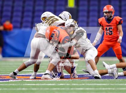 Thumbnail 3 in Hanna vs. Brandeis (UIL 6A Regional Playoff) photogallery.