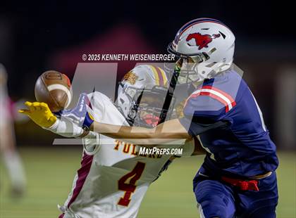 Thumbnail 3 in Tulare Union @ Tulare Western photogallery.