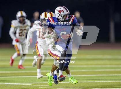 Thumbnail 2 in Tulare Union @ Tulare Western photogallery.