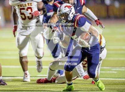 Thumbnail 2 in Tulare Union @ Tulare Western photogallery.