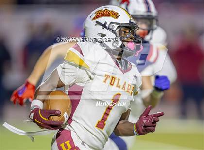 Thumbnail 2 in Tulare Union @ Tulare Western photogallery.