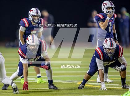 Thumbnail 3 in Tulare Union @ Tulare Western photogallery.