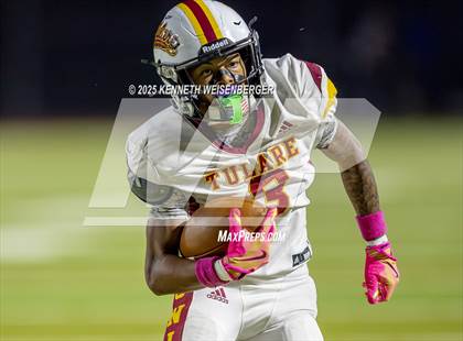 Thumbnail 2 in Tulare Union @ Tulare Western photogallery.