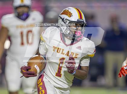 Thumbnail 3 in Tulare Union @ Tulare Western photogallery.