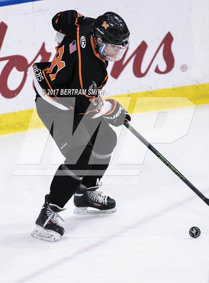 Thumbnail 3 in Mamaroneck vs. Williamsville North (NYSPHSAA Division I Semifinal) photogallery.