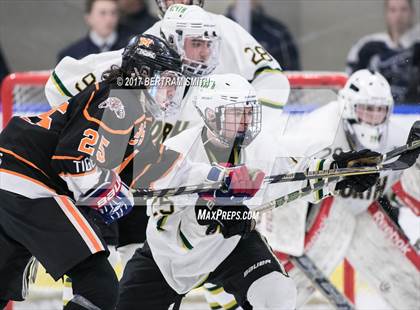 Thumbnail 3 in Mamaroneck vs. Williamsville North (NYSPHSAA Division I Semifinal) photogallery.