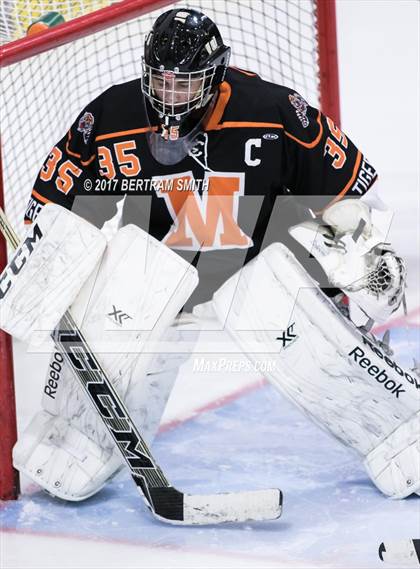 Thumbnail 3 in Mamaroneck vs. Williamsville North (NYSPHSAA Division I Semifinal) photogallery.