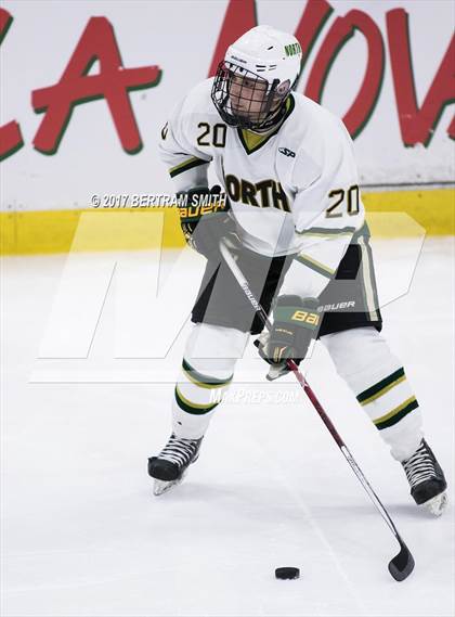 Thumbnail 2 in Mamaroneck vs. Williamsville North (NYSPHSAA Division I Semifinal) photogallery.