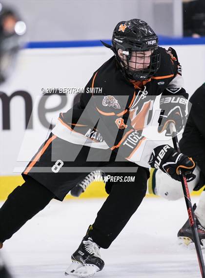 Thumbnail 1 in Mamaroneck vs. Williamsville North (NYSPHSAA Division I Semifinal) photogallery.