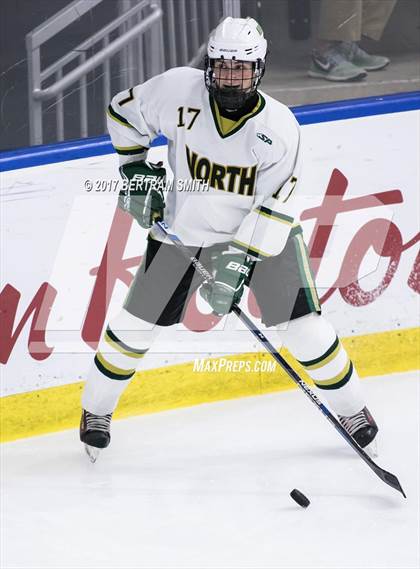 Thumbnail 1 in Mamaroneck vs. Williamsville North (NYSPHSAA Division I Semifinal) photogallery.