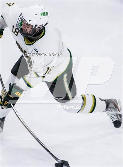 Thumbnail 3 in Mamaroneck vs. Williamsville North (NYSPHSAA Division I Semifinal) photogallery.