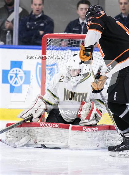 Thumbnail 3 in Mamaroneck vs. Williamsville North (NYSPHSAA Division I Semifinal) photogallery.