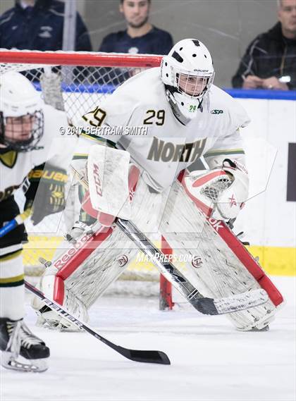 Thumbnail 2 in Mamaroneck vs. Williamsville North (NYSPHSAA Division I Semifinal) photogallery.