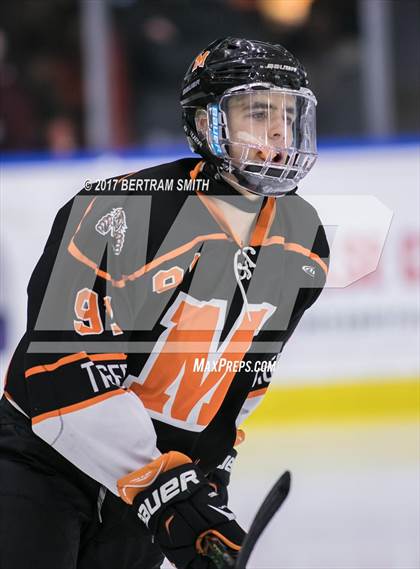 Thumbnail 2 in Mamaroneck vs. Williamsville North (NYSPHSAA Division I Semifinal) photogallery.