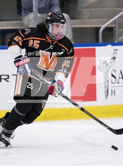 Thumbnail 3 in Mamaroneck vs. Williamsville North (NYSPHSAA Division I Semifinal) photogallery.