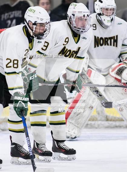 Thumbnail 2 in Mamaroneck vs. Williamsville North (NYSPHSAA Division I Semifinal) photogallery.