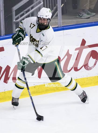 Thumbnail 2 in Mamaroneck vs. Williamsville North (NYSPHSAA Division I Semifinal) photogallery.