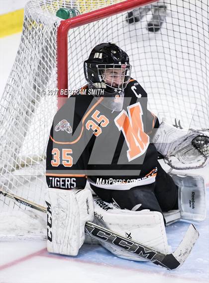 Thumbnail 1 in Mamaroneck vs. Williamsville North (NYSPHSAA Division I Semifinal) photogallery.