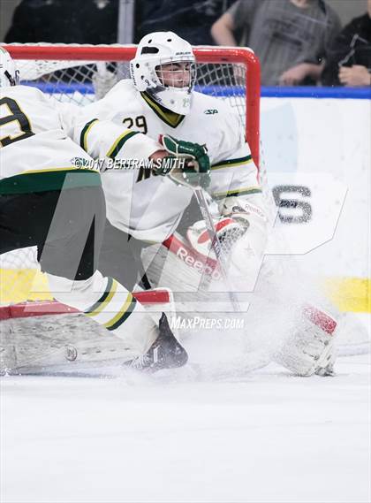 Thumbnail 1 in Mamaroneck vs. Williamsville North (NYSPHSAA Division I Semifinal) photogallery.