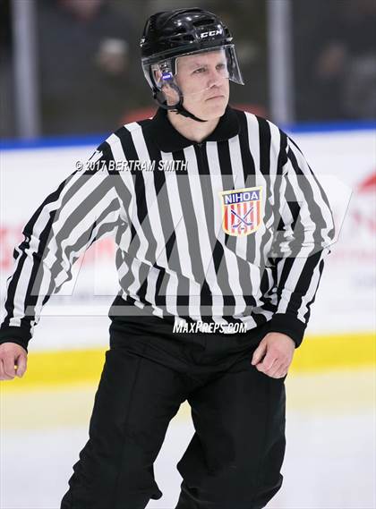 Thumbnail 1 in Mamaroneck vs. Williamsville North (NYSPHSAA Division I Semifinal) photogallery.