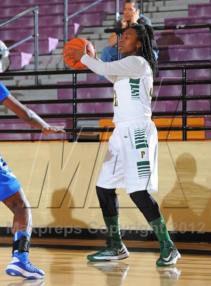 Thumbnail 3 in Dillard vs. Long Beach Poly (Nike Tournament of Champions) photogallery.