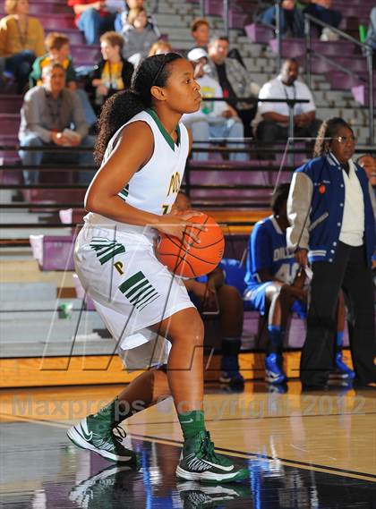 Thumbnail 2 in Dillard vs. Long Beach Poly (Nike Tournament of Champions) photogallery.