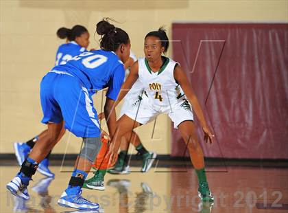 Thumbnail 3 in Dillard vs. Long Beach Poly (Nike Tournament of Champions) photogallery.