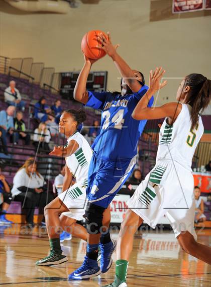 Thumbnail 1 in Dillard vs. Long Beach Poly (Nike Tournament of Champions) photogallery.