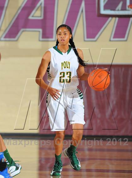 Thumbnail 2 in Dillard vs. Long Beach Poly (Nike Tournament of Champions) photogallery.