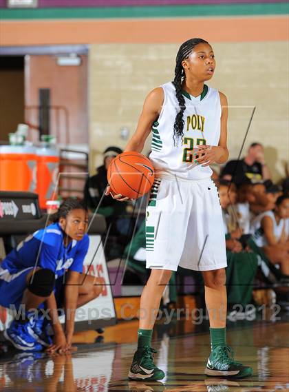 Thumbnail 3 in Dillard vs. Long Beach Poly (Nike Tournament of Champions) photogallery.