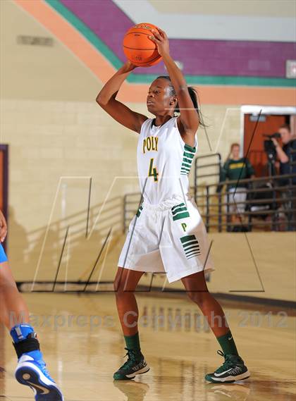 Thumbnail 2 in Dillard vs. Long Beach Poly (Nike Tournament of Champions) photogallery.