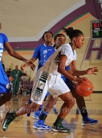 Thumbnail 1 in Dillard vs. Long Beach Poly (Nike Tournament of Champions) photogallery.