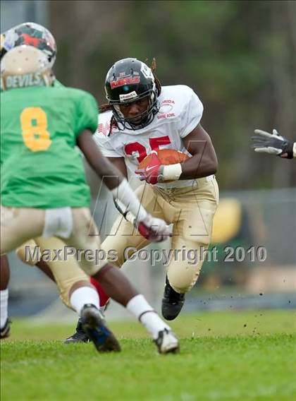 Thumbnail 1 in Florida Shrine Bowl photogallery.