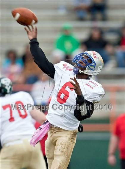 Thumbnail 3 in Florida Shrine Bowl photogallery.