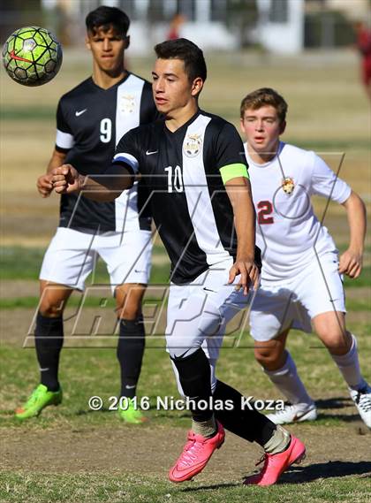 Thumbnail 2 in Harvard-Westlake vs Knight (Hart Tournament) photogallery.