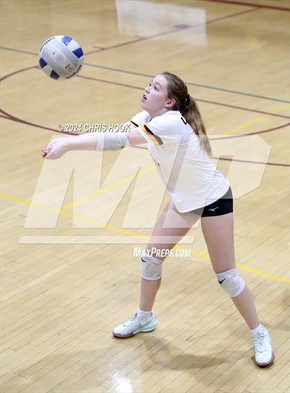 Thumbnail 2 in Mica Mountain @ Salpointe Catholic photogallery.
