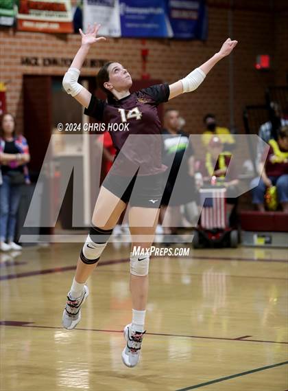 Thumbnail 3 in Mica Mountain @ Salpointe Catholic photogallery.
