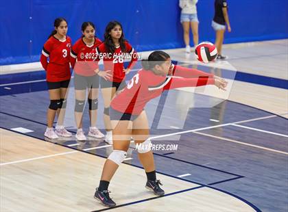 Thumbnail 2 in JV: Lawndale @ Wiseburn- Da Vinci photogallery.