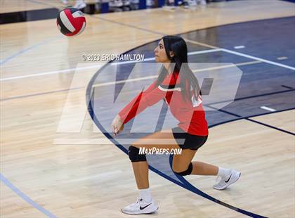 Thumbnail 2 in JV: Lawndale @ Wiseburn- Da Vinci photogallery.