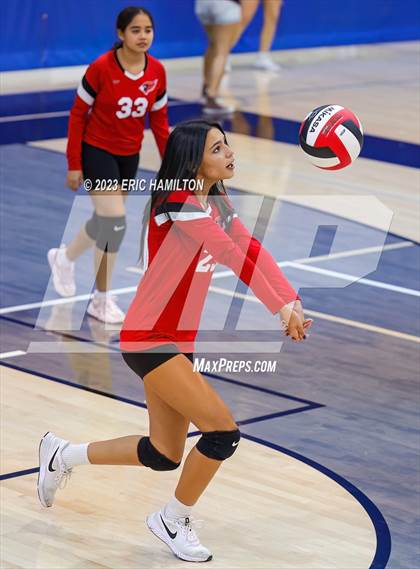 Thumbnail 1 in JV: Lawndale @ Wiseburn- Da Vinci photogallery.