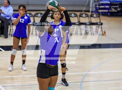 Thumbnail 1 in JV: Lawndale @ Wiseburn- Da Vinci photogallery.