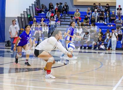 Thumbnail 2 in JV: Lawndale @ Wiseburn- Da Vinci photogallery.