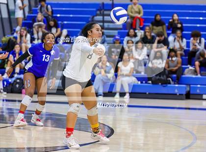 Thumbnail 2 in JV: Lawndale @ Wiseburn- Da Vinci photogallery.