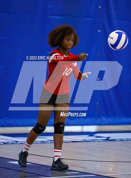 Thumbnail 1 in JV: Lawndale @ Wiseburn- Da Vinci photogallery.