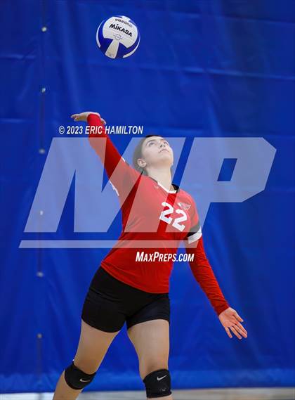 Thumbnail 2 in JV: Lawndale @ Wiseburn- Da Vinci photogallery.