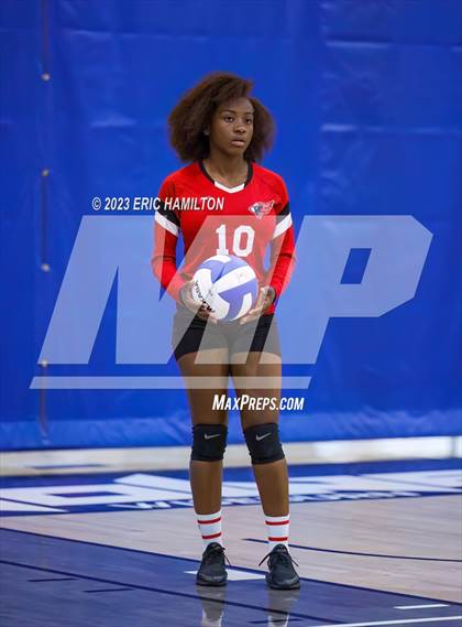Thumbnail 2 in JV: Lawndale @ Wiseburn- Da Vinci photogallery.